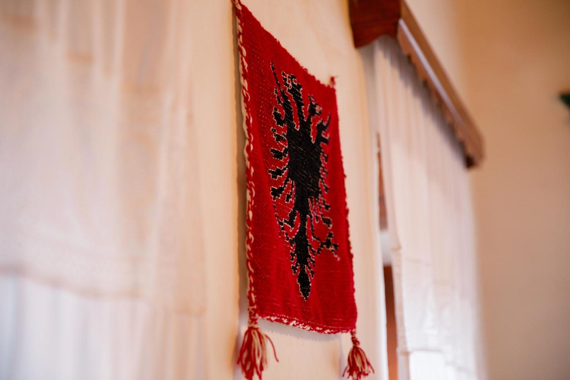 Guesthouse 1805 Gjirokastër Esterno foto