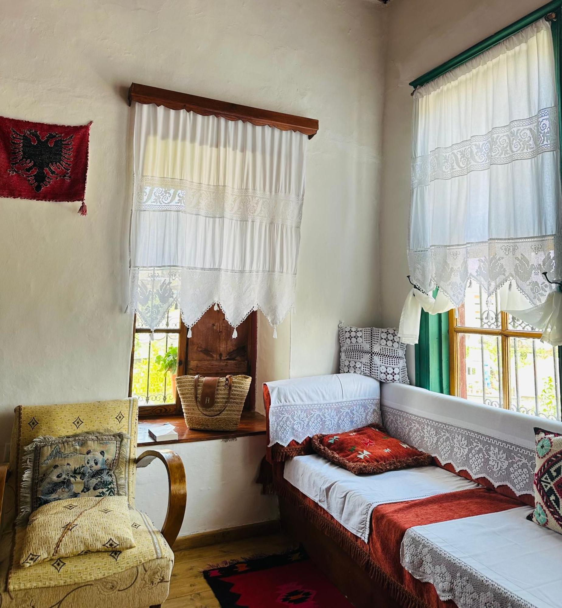 Guesthouse 1805 Gjirokastër Esterno foto